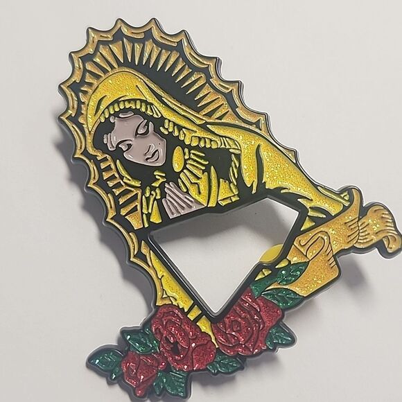 Yellow and Red Virgin Mary Enamel Pin - Picture 2 of 3